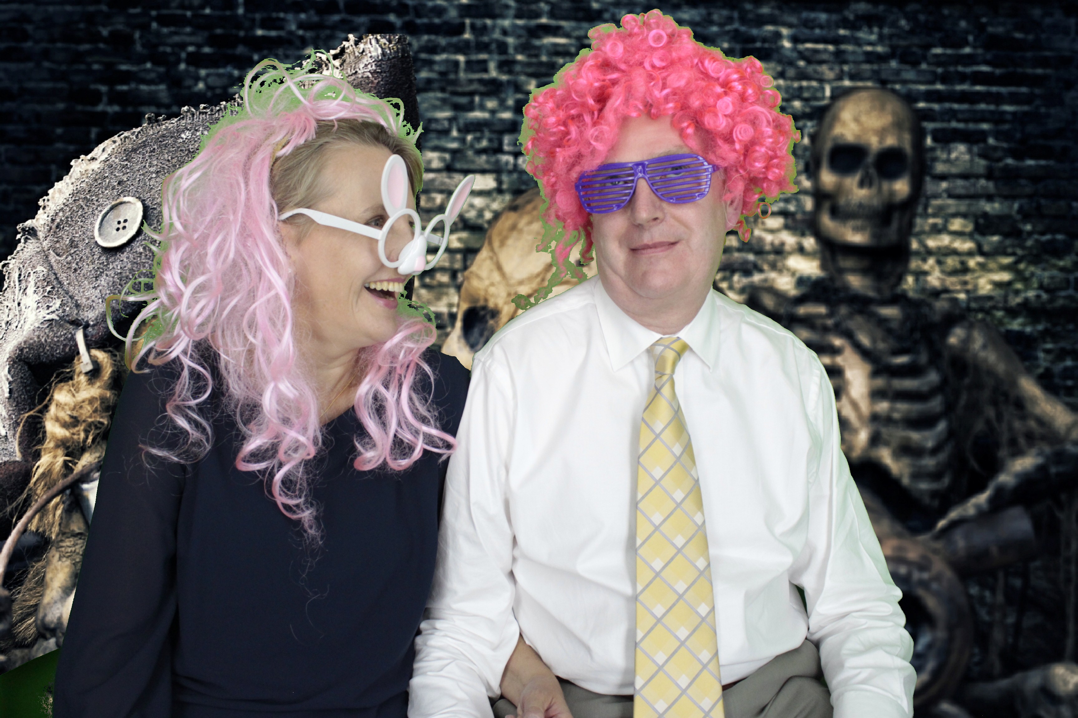 Mr & Mrs Brooks | View more photos from the event at gallery.myphotoboothexperience.co.uk/u/MyPhotoBoothExperienceLtd/Mr-Mrs-Brooks
